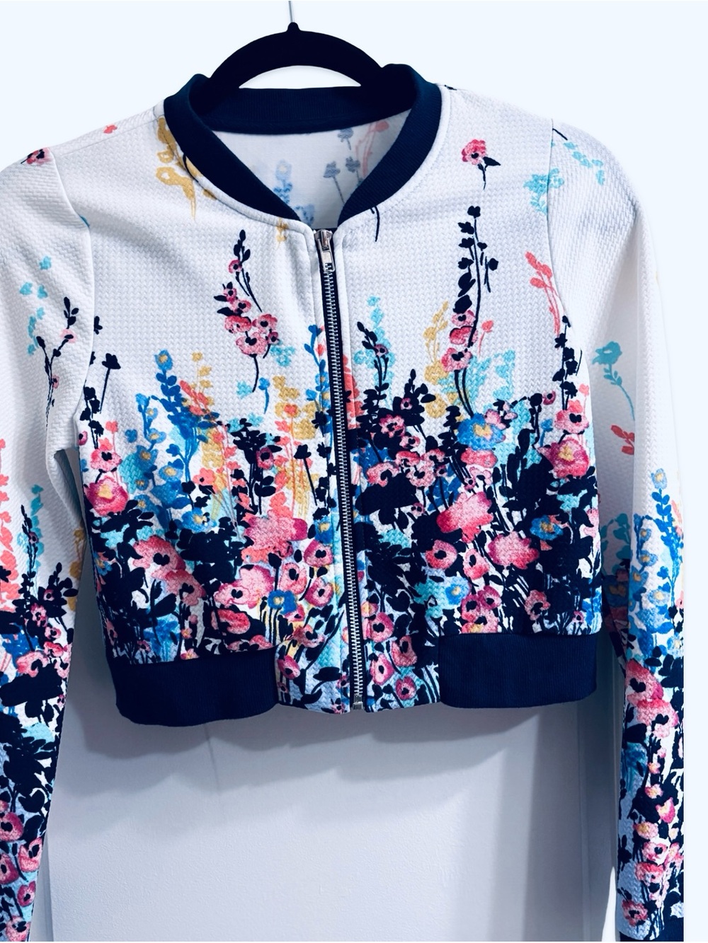 JCPenney Floral Print Cropped Bomber Jacket Stretch Waffle Knit White Small